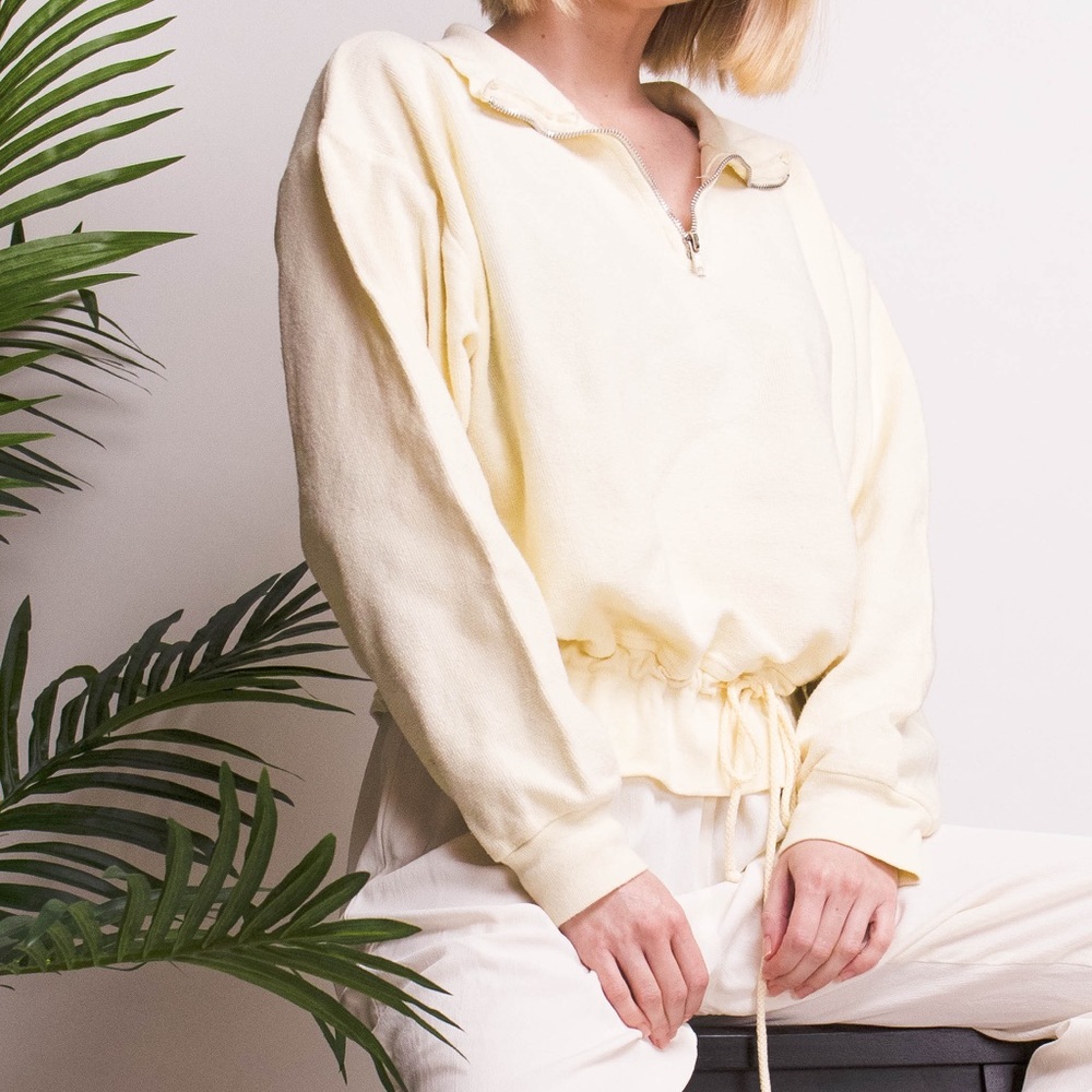 ❌SOLD❌Vintage cream knit drawstring polo sweater - Picture 3 of 8